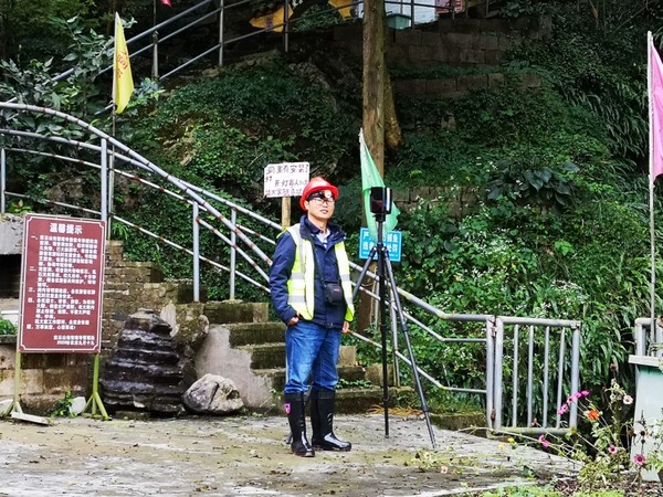 包亮亮最美华冶地质人1_副本.jpg